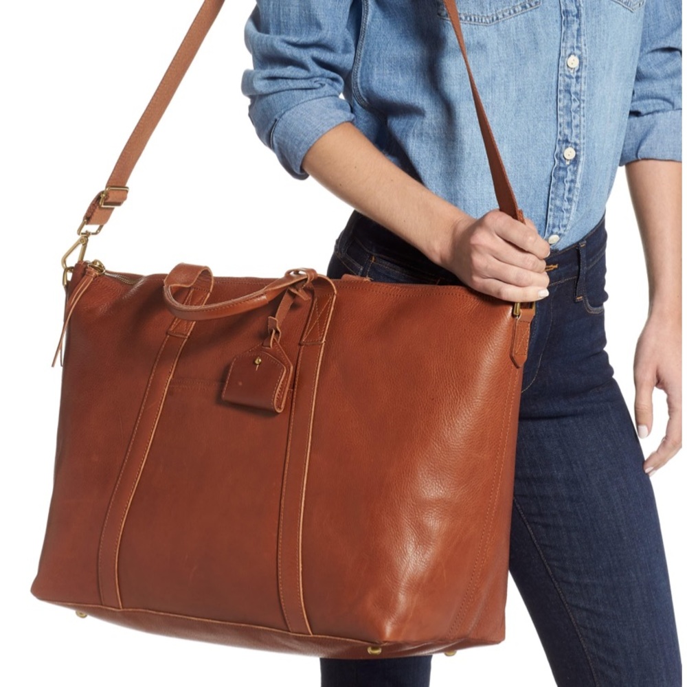 Madewell The Essential Overnight Bag in Leather